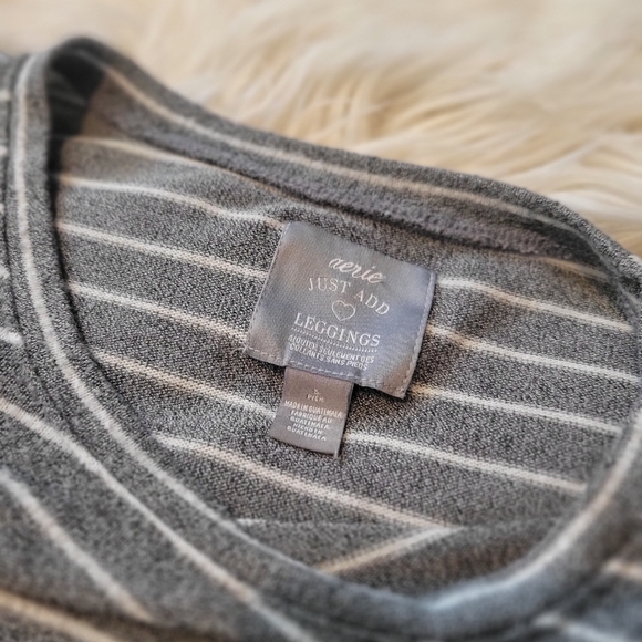 Aerie "Just Add Leggings" Knit Tunic Top with Side Ruffle sz S - Picture 4 of 7